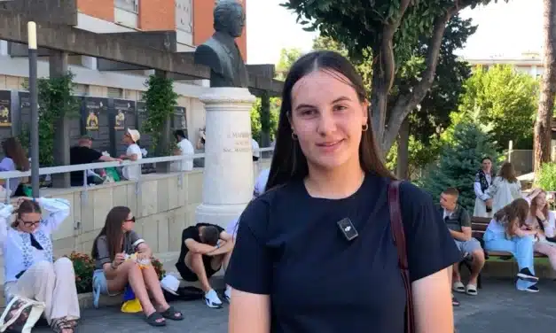 Los jóvenes ucranianos: «Traemos esperanza en un futuro de paz»
