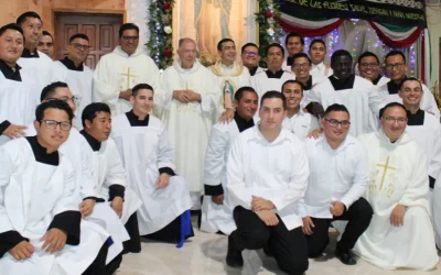 27 jóvenes valientes al servicio del pueblo de Dios