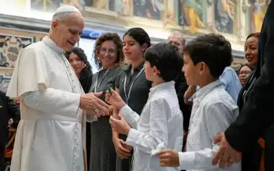 Ángelus del Papa: Que la Iglesia sea para todos un taller de humildad