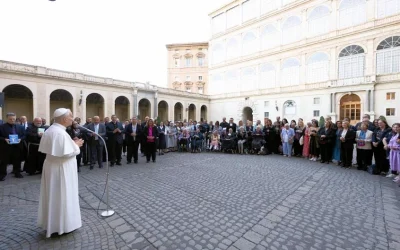 León XIV a la Pastoral hispana: “Dios jamás abandona al más pequeño”