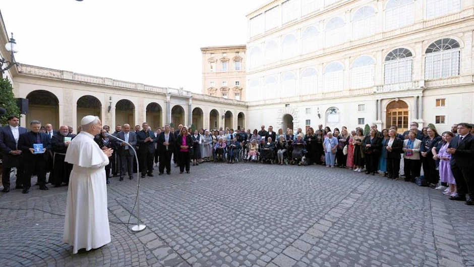 León XIV a la Pastoral hispana: “Dios jamás abandona al más pequeño”