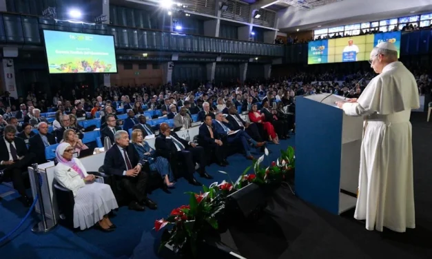 León XIV pide erradicar el hambre y denuncia las desigualdades en su visita a la FAO