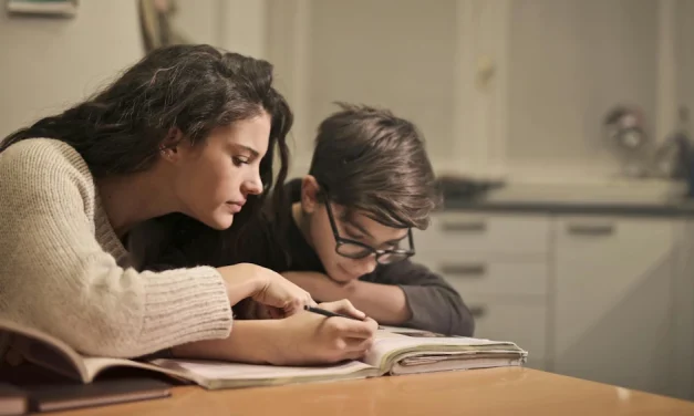 Cinco consejos para motivar a los hijos en el estudio