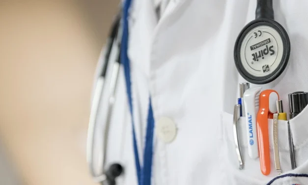 Justicia, medicina y defensa de los débiles