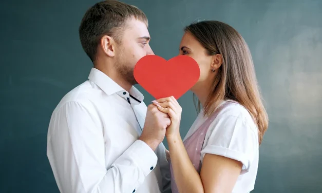 El enamoramiento ocurre, el amor se elige