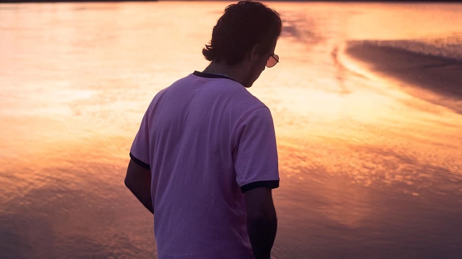 Violencia que mancha ideales