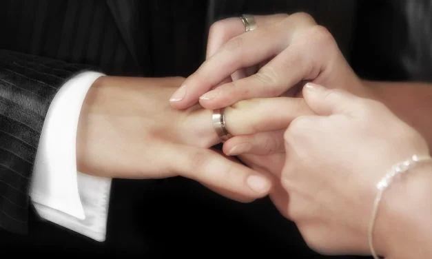 La monogamia no es un límite, el matrimonio promesa de infinito