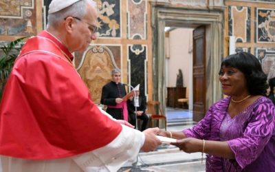 El Papa pide una «paz desarmada y desarmante» en la diplomacia mundial
