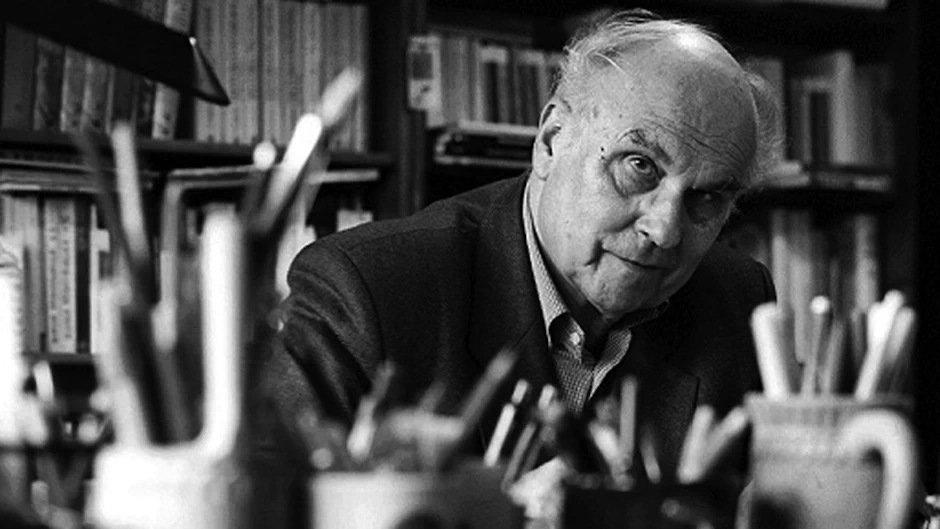 Kapuściński frente al muro