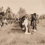 Tropas cristeras durante ceremonia religiosa