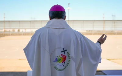 “Lo que el mundo ve como amenaza la Iglesia lo ve como hijos de Dios”