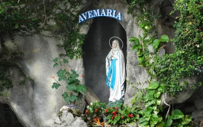 Devoción de las tres Avemarías