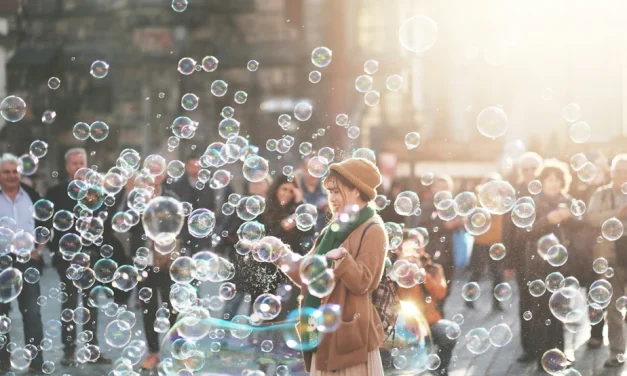“Sin esperanza la vida corre peligro de aparecer como un paréntesis entre dos noches eternas”
