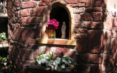 Hacer la oración con la Virgen