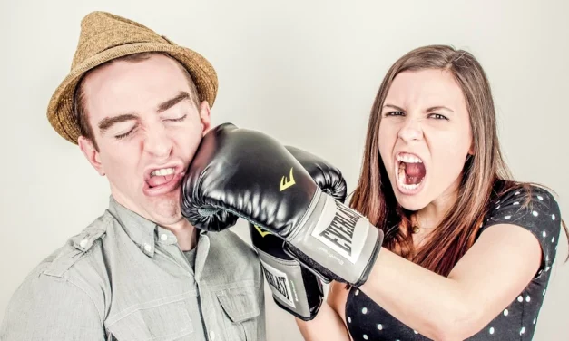 Detrás de un conflicto