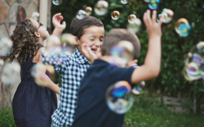 Cinco lecciones de comunicación que los niños pueden enseñarnos