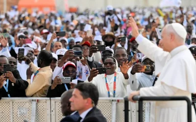 Mensajes del Papa en África para el mundo entero