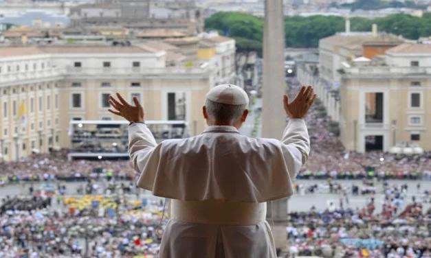 Primer año del pontificado de León XIV: de “outsider” a constructor de unidad