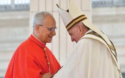 Un agustino sucede a un jesuita