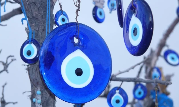 Amuletos ideológicos