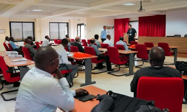 Teología sin fronteras desde Roma: el impulso de cursos a distancia que transformará la evangelización en América Latina