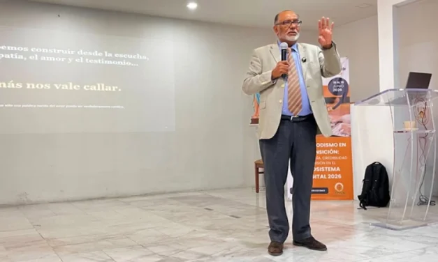 Rehabilitar el periodismo de encuentro en la era digital: Dr. Hidalgo Toledo