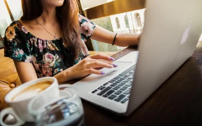 Cinco desventajas de las redes sociales para una relación sentimental