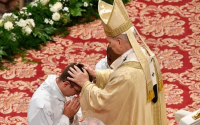 León XIV a los sacerdotes: Jesús nos quiere santos de todos y para todos