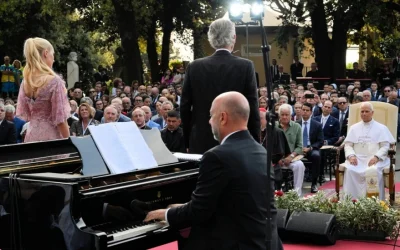 El Papa: al igual que un arroyo, la música nos conduce a Dios