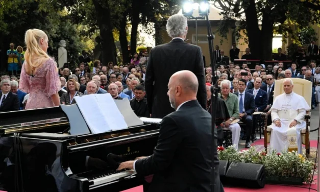 El Papa: al igual que un arroyo, la música nos conduce a Dios