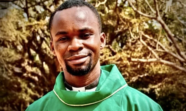 República Centroafricana: Asesinado el padre Monga, un defensor de la paz
