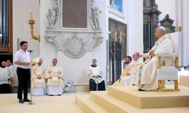El agradecimiento de los jóvenes al Papa: «Hoy nos sentimos Iglesia»